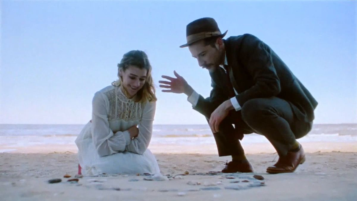 Grace Glowicki and Kentucker Audley hit the beach in a scene from Strawberry Mansions.
