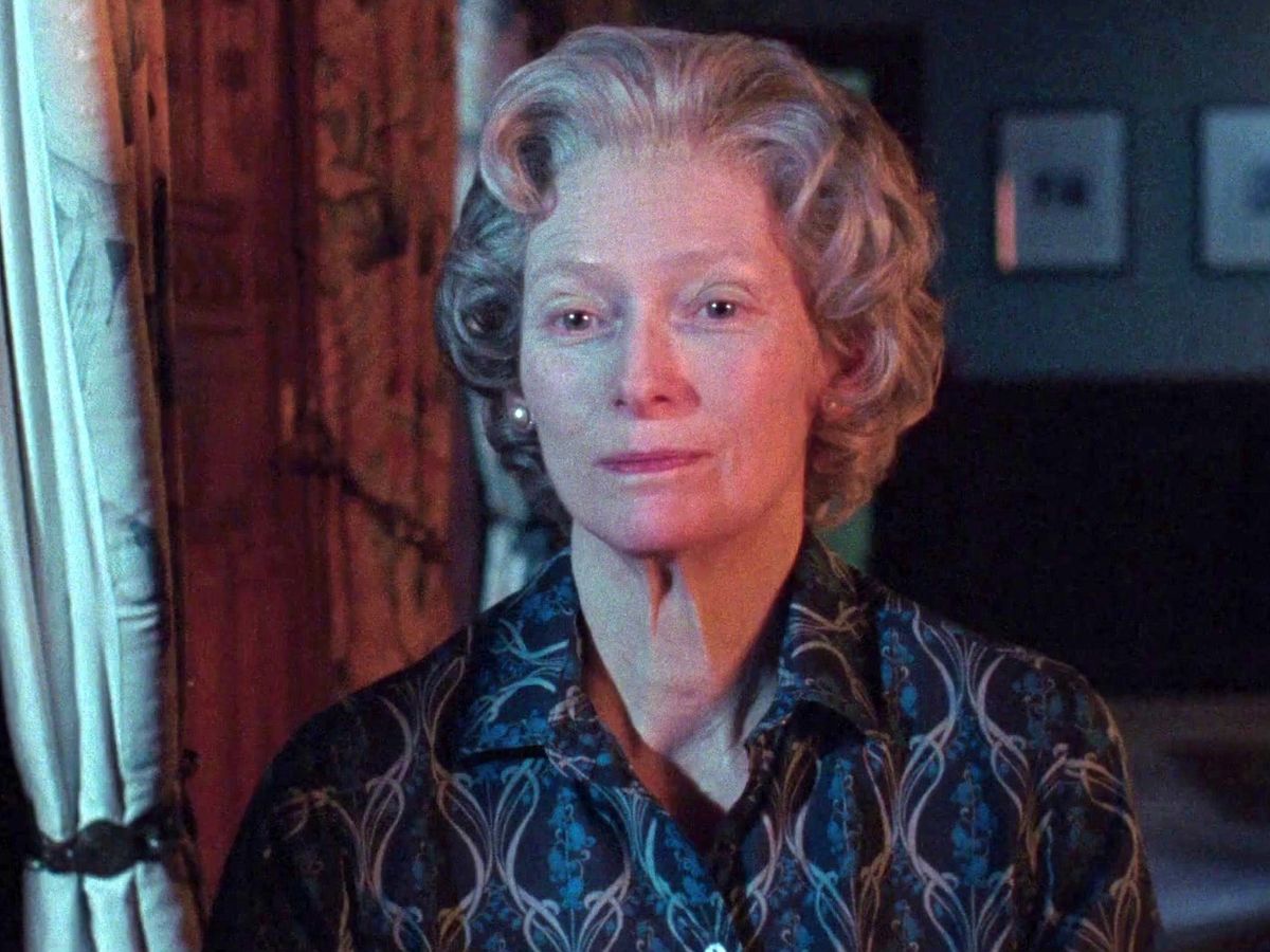 Tilda Swinton, aged up as Rosalind Hart, in Joanna Hogg's THE ETERNAL DAUGHTER.